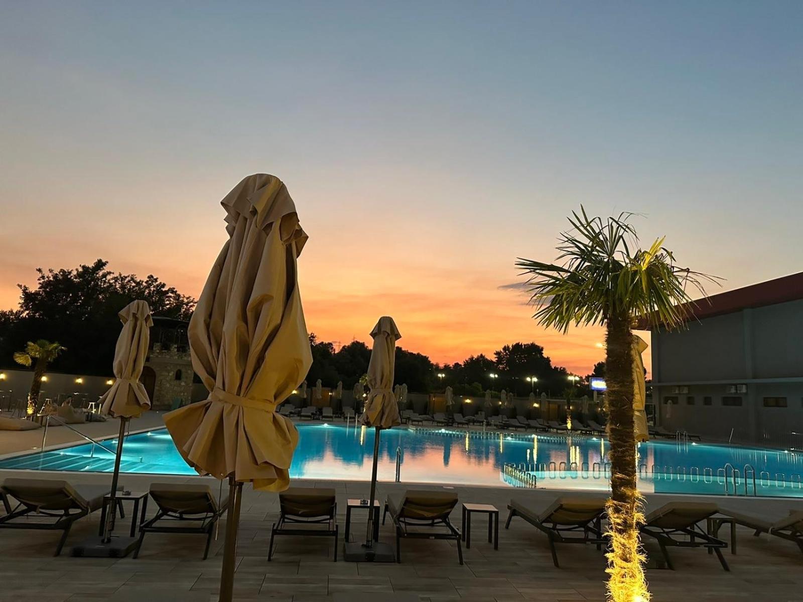 Casino Motel Senator Gevgelija Ngoại thất bức ảnh